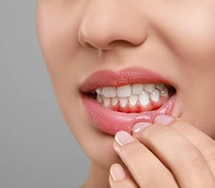 Emergency Dentist In London - Conditions treated - Swollen Gums